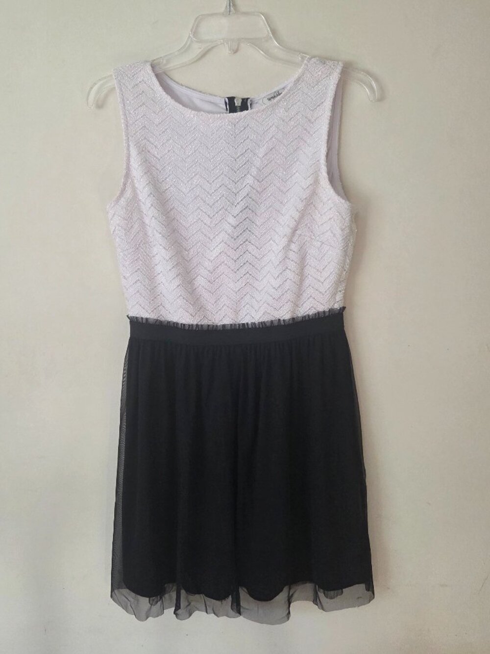 Speechless Juniors Large Black White Sleeveless Sparkle Dress Sheer Tulle Skirt